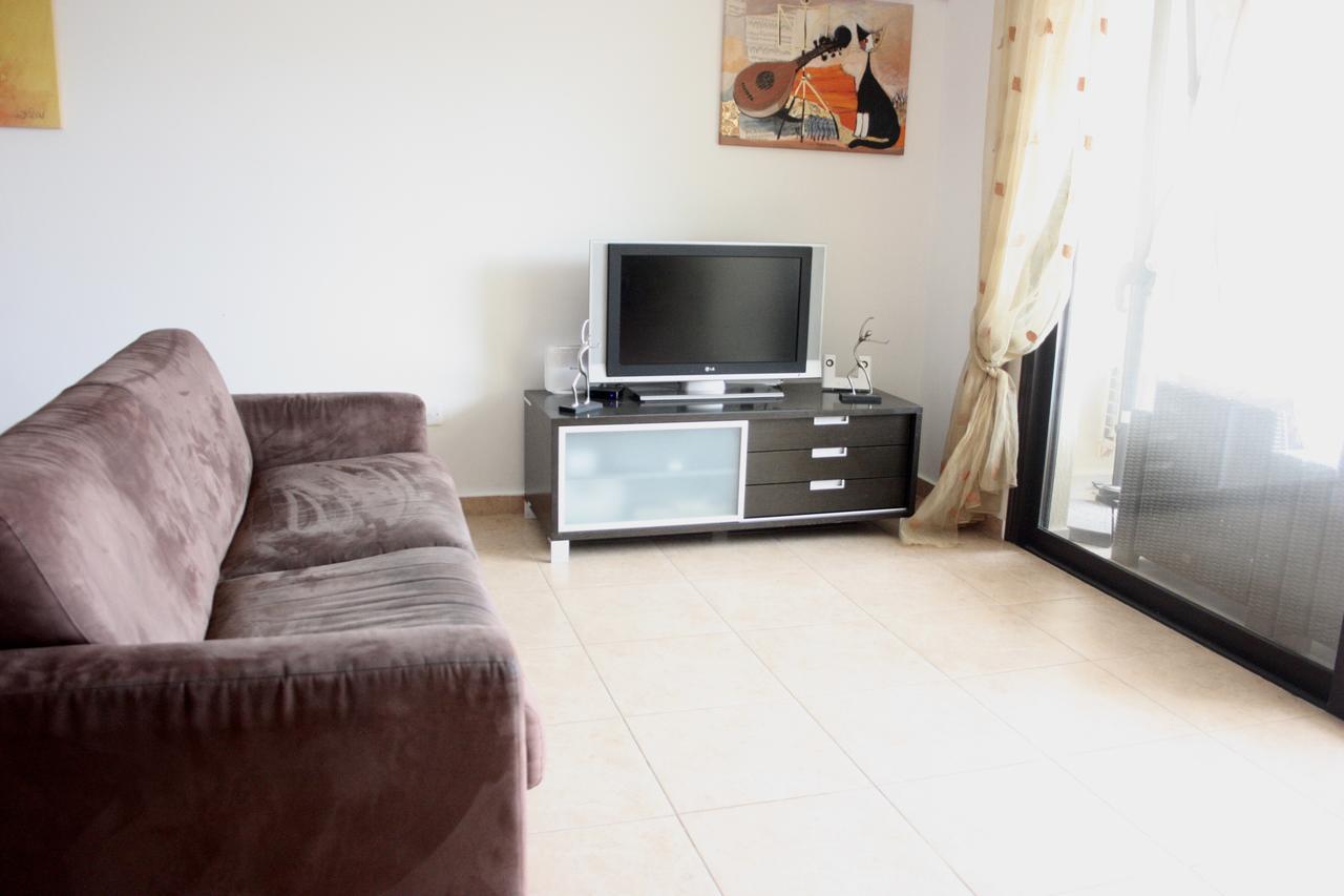 Queens Gardens 2 Bedrooms Paphos Exterior photo